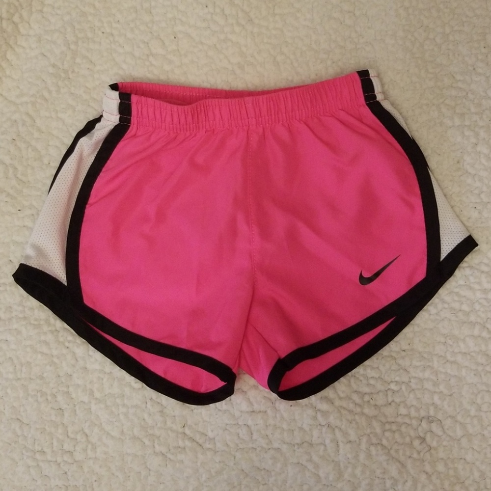 NWOT 💖 Adorable 💖 Nike shorts- toddler